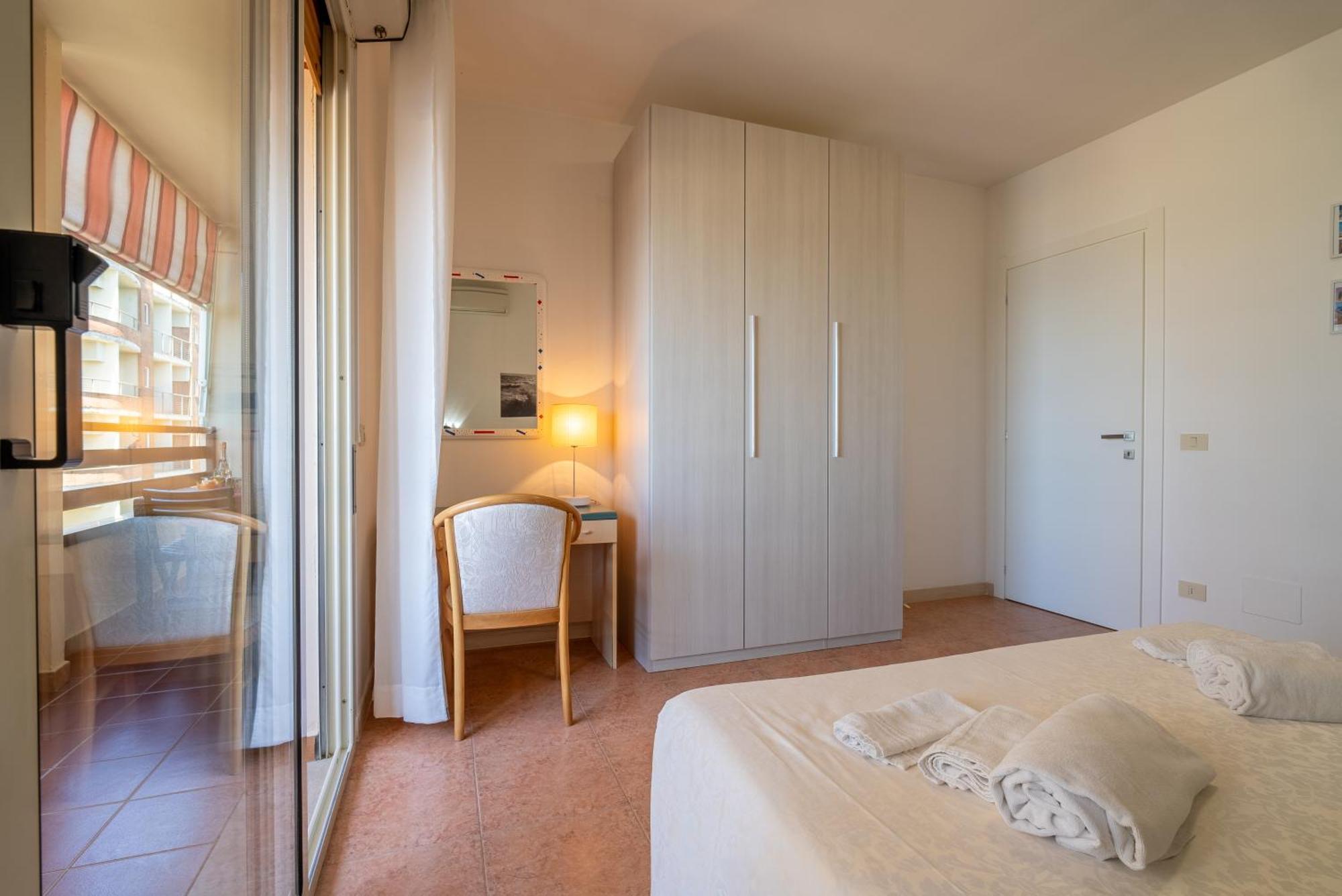Residence La Rosa Di Nettuno Marina di Grosseto Luaran gambar